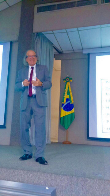 Dr. Jorge Jaber ministra palestra sobre Prevenção ao Suicídio na Brigada Paraquedista
